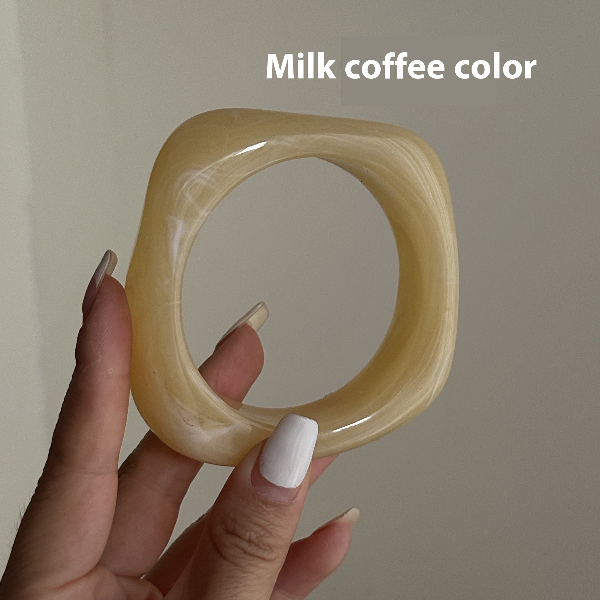 European And American Exaggerated Ins Style Acrylic Fashion Bracelet Irregular Translucent Design - Norellé