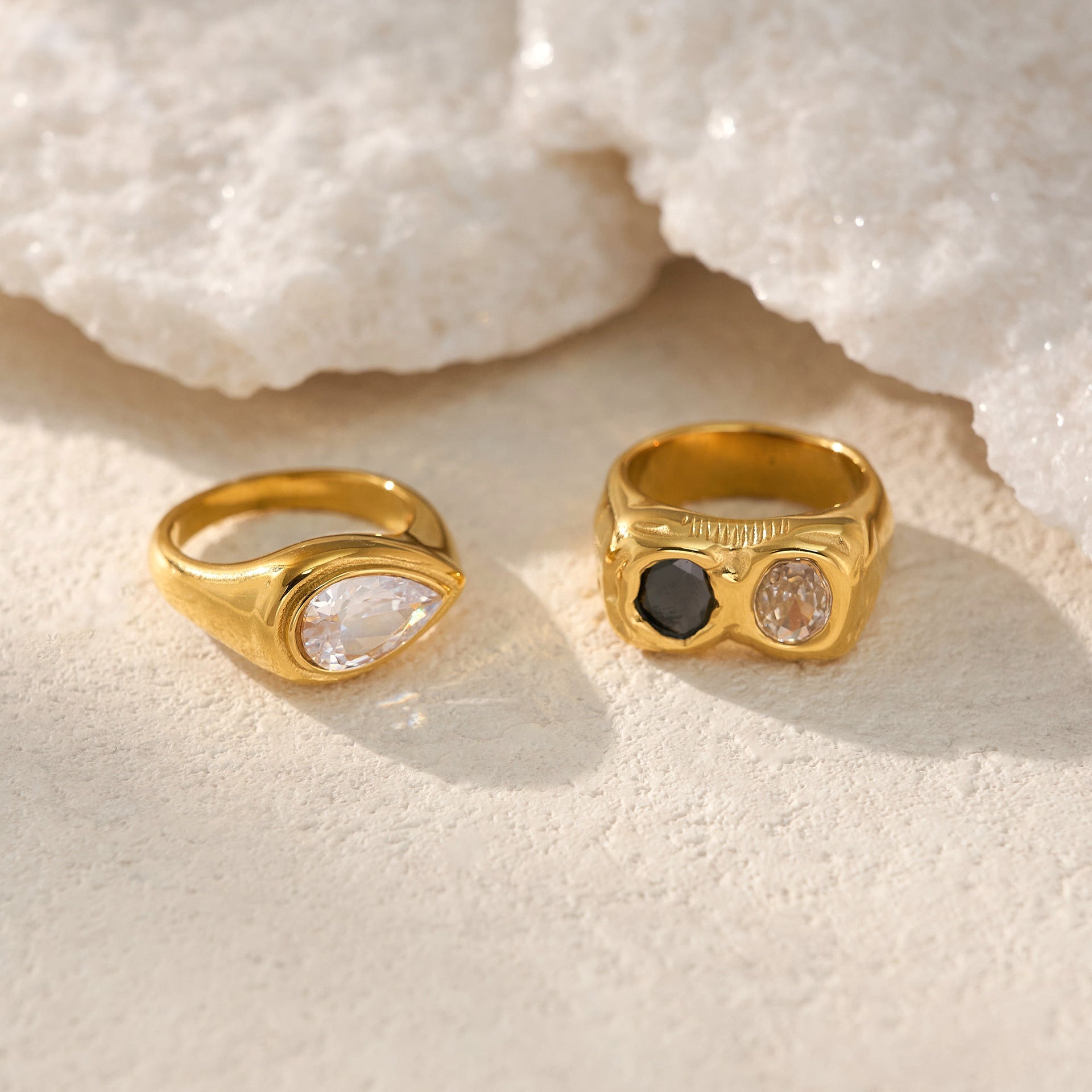 18K Real Gold Plating INS Personalized Hip Hop Two-color Different Pupil Zircon Ring - Norellé