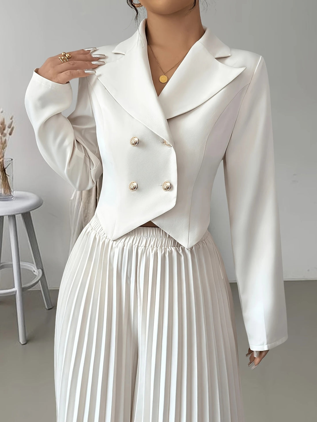Top Set Long Sleeved Pleated Skirt - Norellé