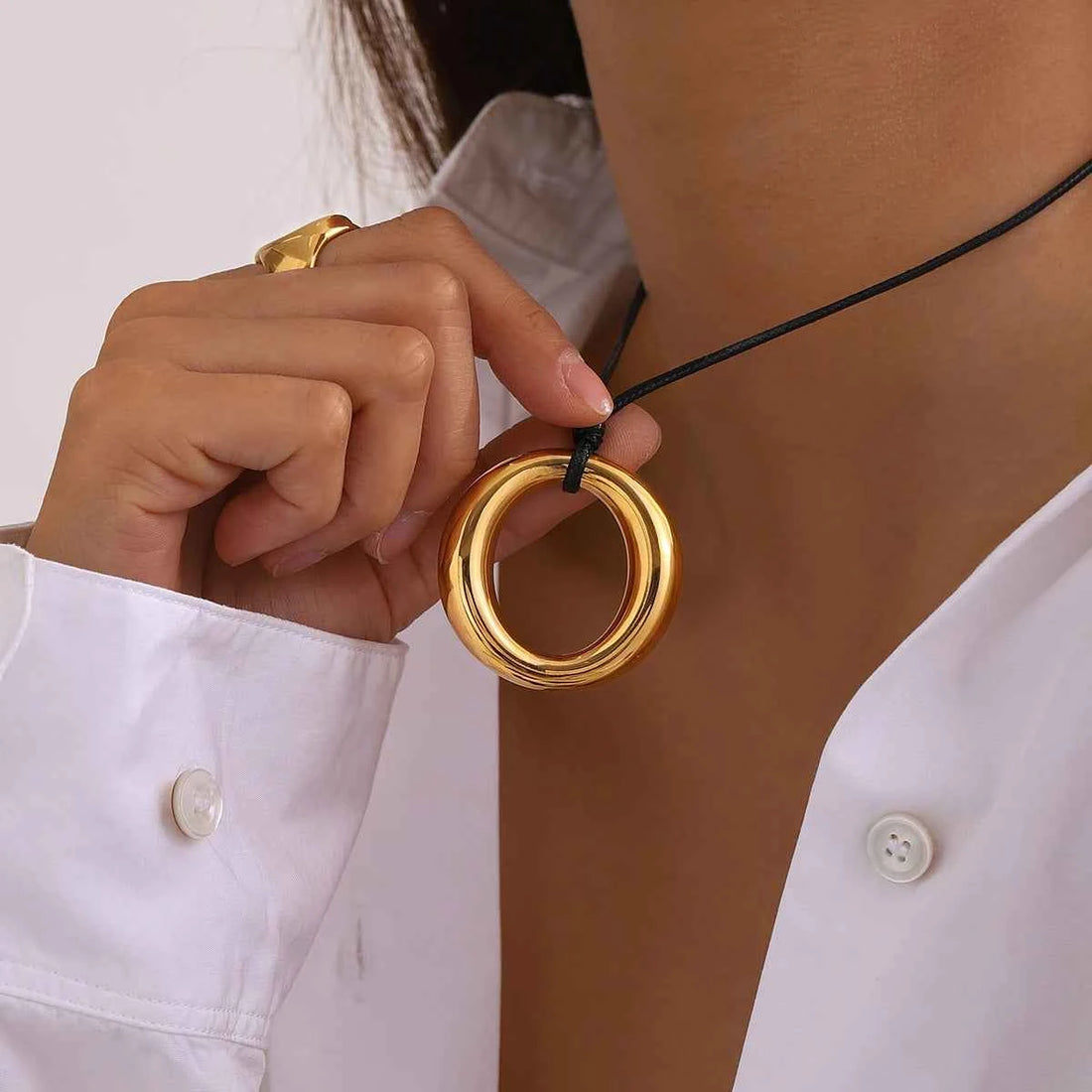 Stainless Steel Round Hollow Pendant Minimalist Necklace