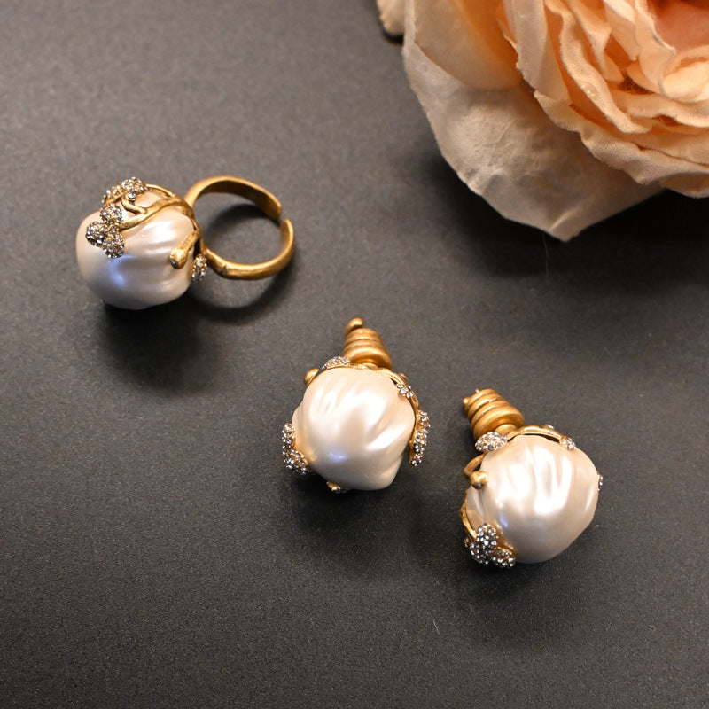 Vintage Brass Inlaid Baroque Pearl Bud Ear Stud And Ring - Norellé