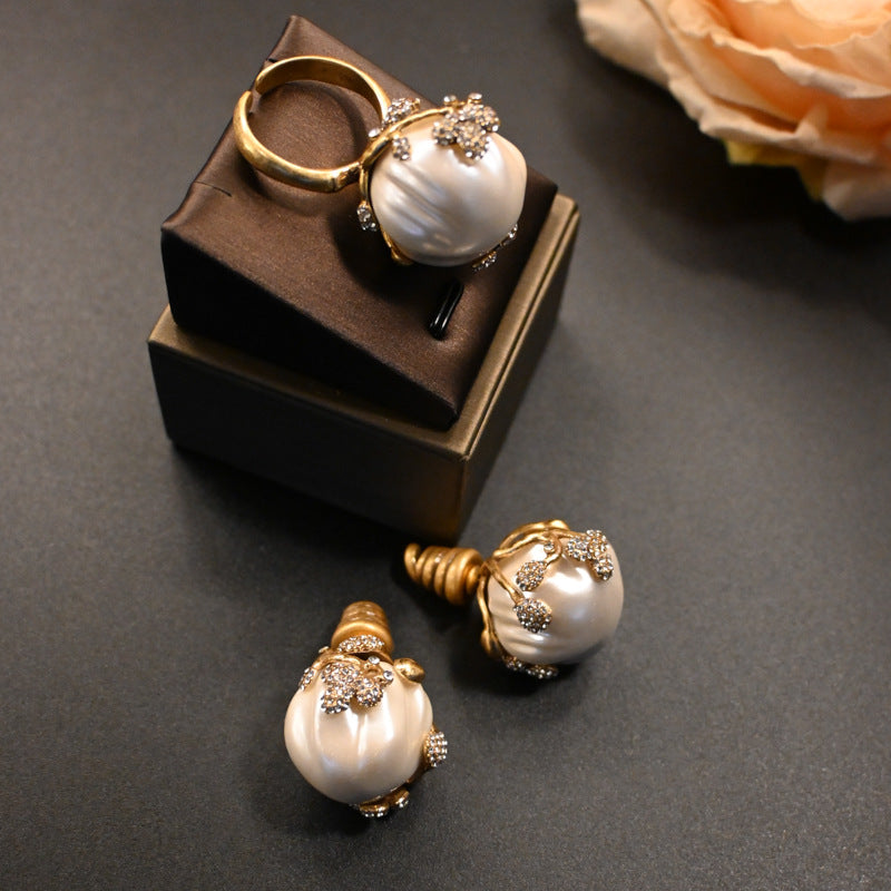 Vintage Brass Inlaid Baroque Pearl Bud Ear Stud And Ring - Norellé