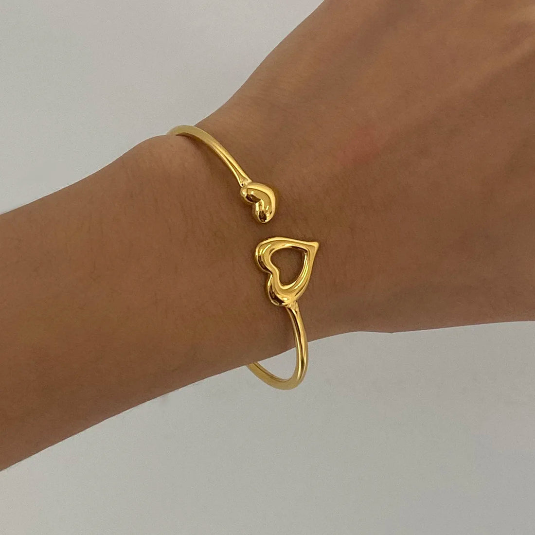 Oval Pearl Bangle Bracelet For Everyday