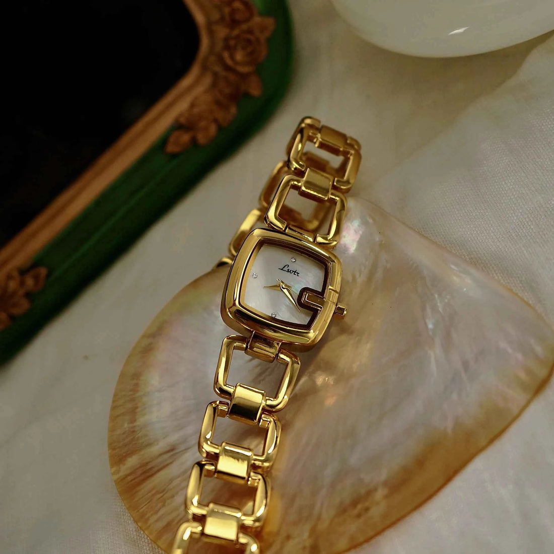 Women's Elegant High-End Luxury Quartz Watch, Stainless Steel Band, Rhinestone & Mother Of Pearl Dial