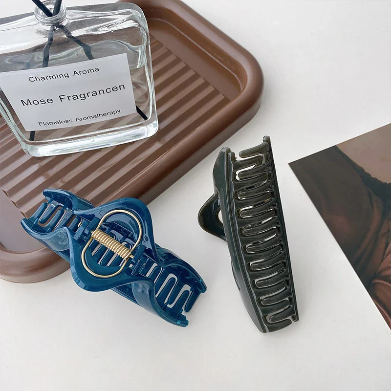 Big Triangle Hairpin