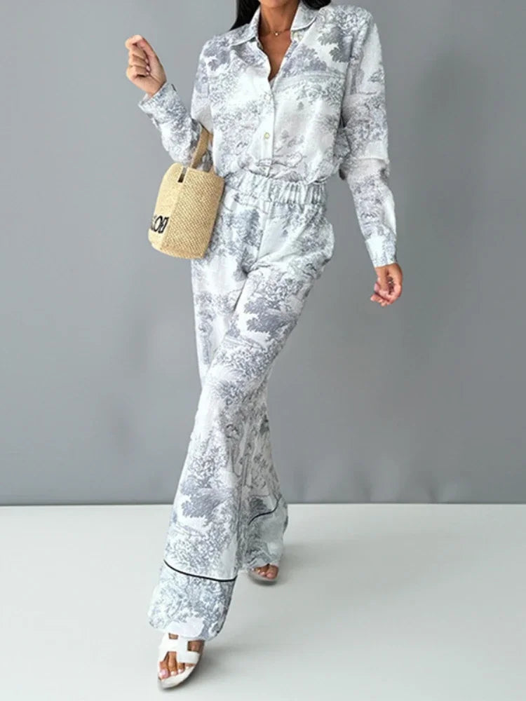 White and gray toile de Jouy pajama set with lapel collar