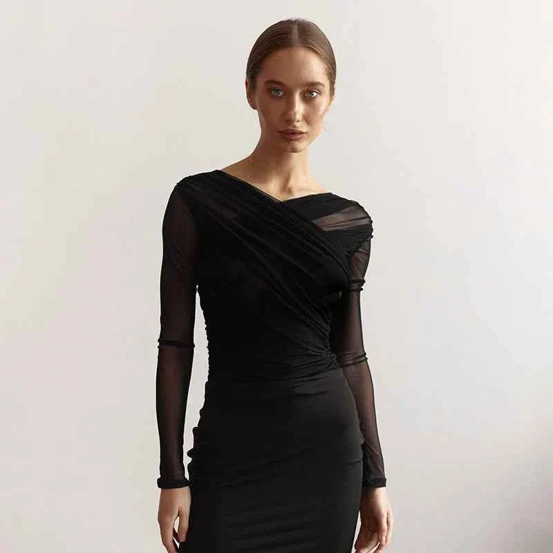 Chic Design Cross Neck Crop Top