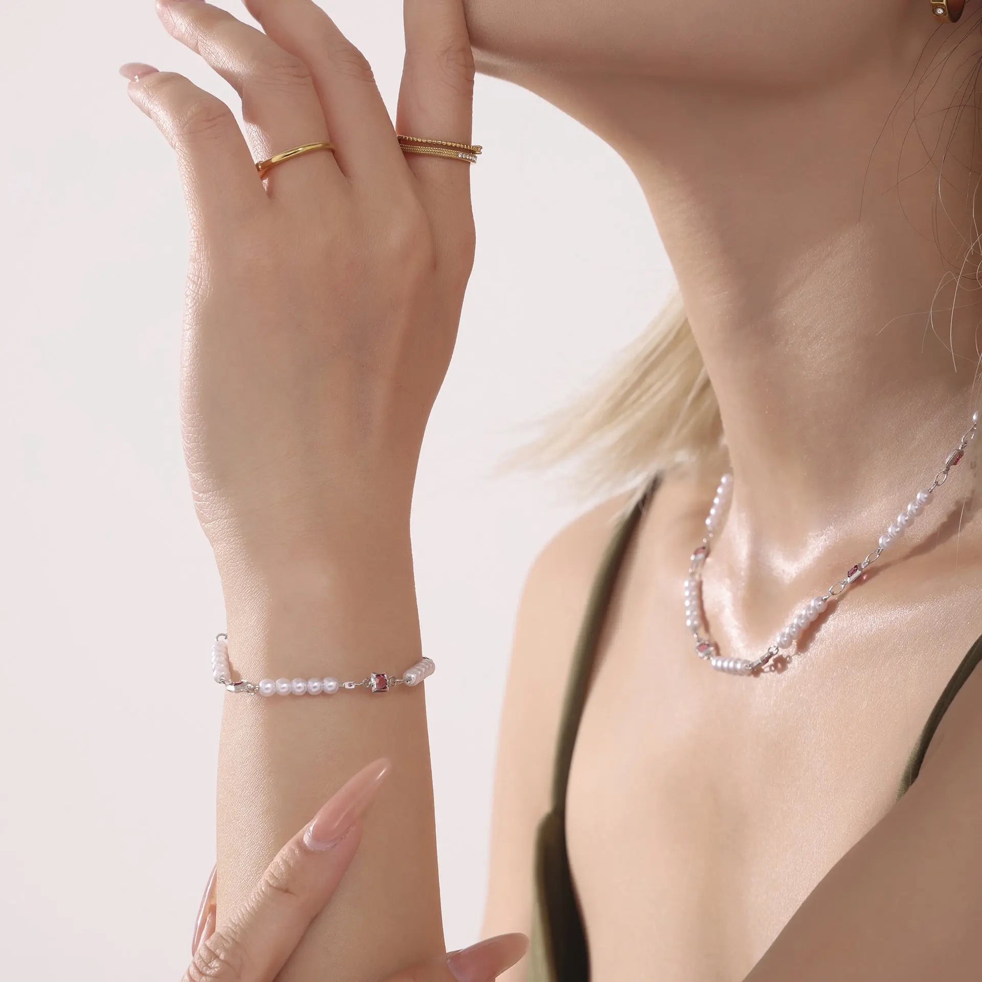 Clavicle Chain Bracelet Women’s Jewelry Suit - electronic accessories