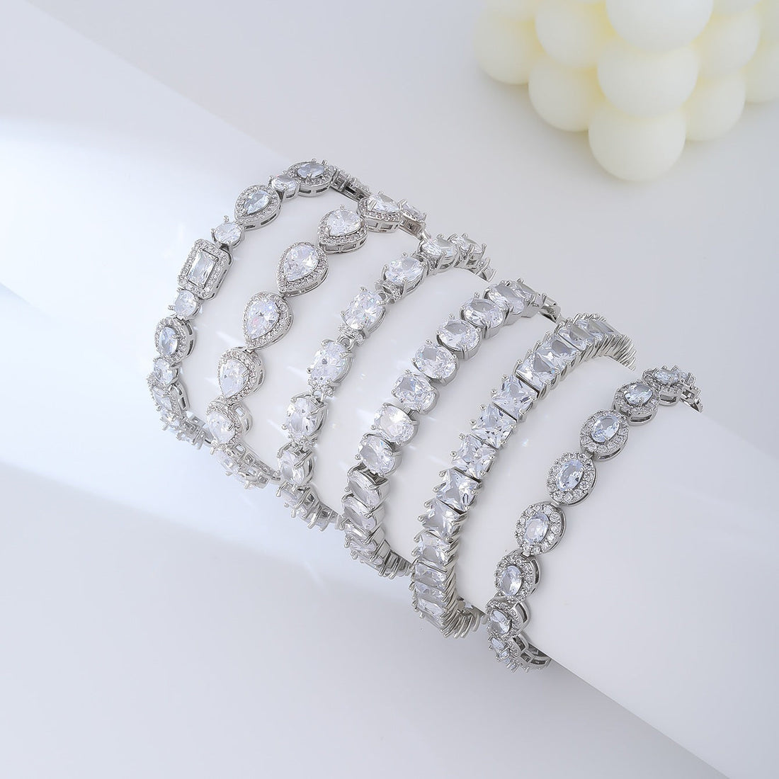 Copper Plating Inlaid Zircon Bracelet - electronic accessories