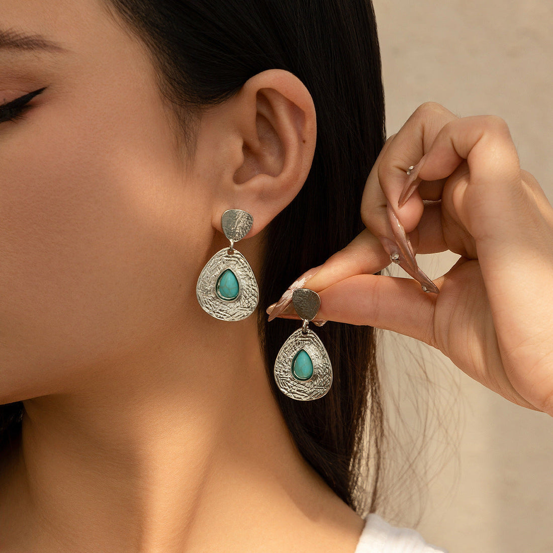 Drop-shaped Micro-inlaid Turquoise Pleated Ear Studs - electronic accessories