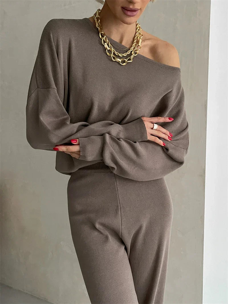 Elegant Winter Knit Pants Set Woman - Dark Brown / One Size