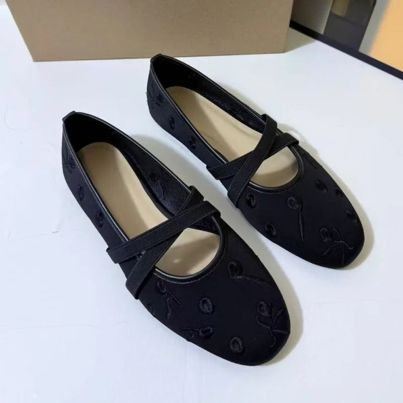 Embroidered Floral Women Shoes - black / 40