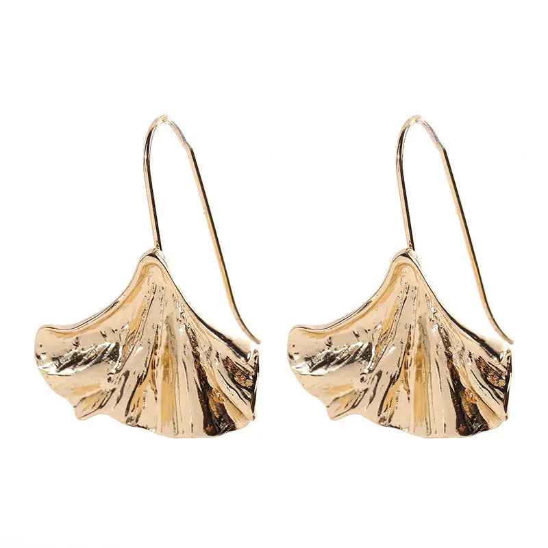 Exaggerated Ginkgo Leaf Golden Metal Alloy Earrings - Gold - electronic accessories