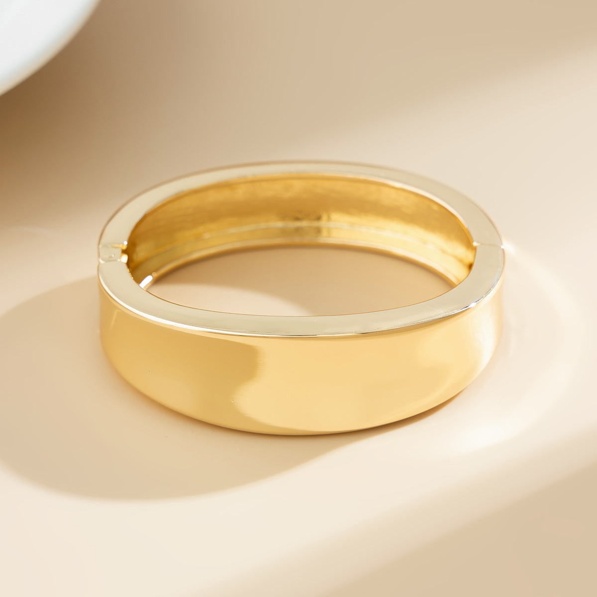 Exaggerated Glossy Square Notched Irregular Bracelet - 06 Gold 2395 / Specifications - electronic accessories