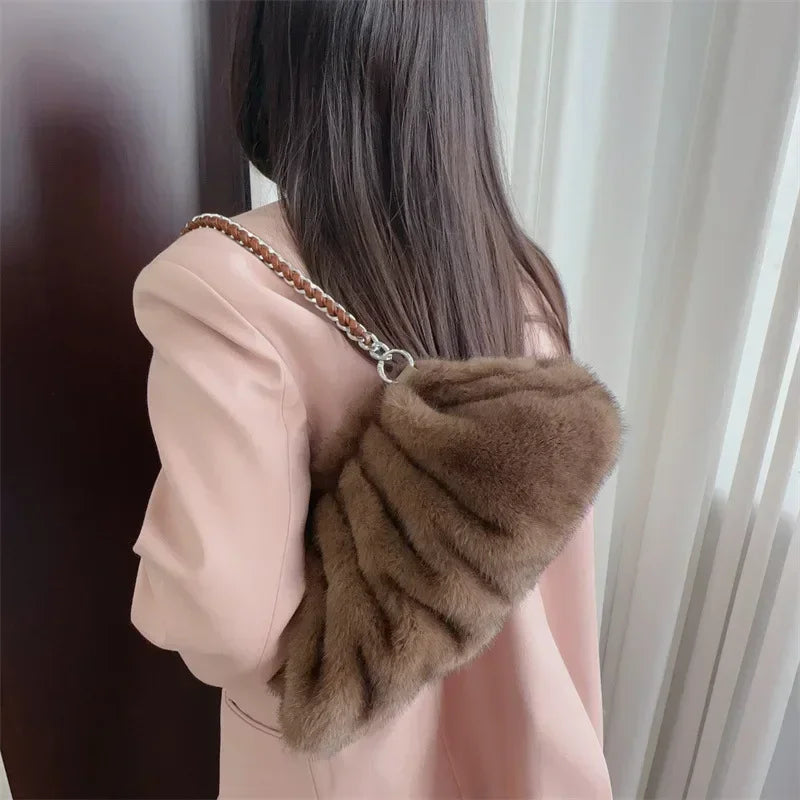 Fashion Faux Mink Fur Ruched Clutch Bag for Women
