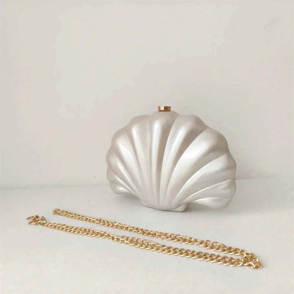 Female Shell Acrylic Box Clutch