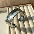 French Entry Lux Plain Bracelet Female Niche Design Glossy Wide Surface - electronic accessories