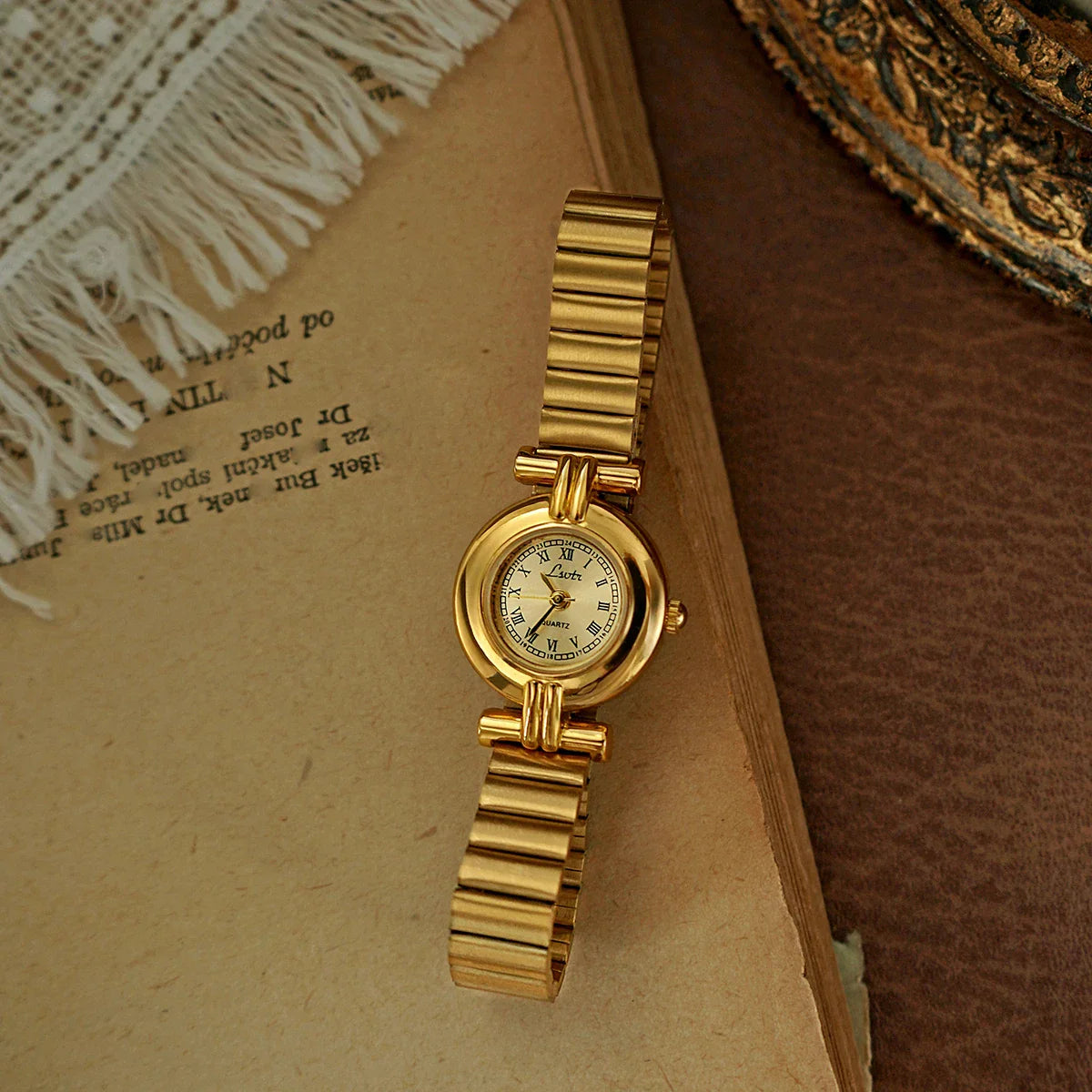 French Retro Gold Small Dial Women’s Watch