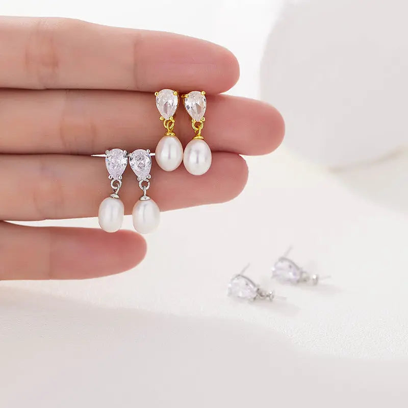 Freshwater Pearl Water Drop Pear-shaped Zircon Earrings - electronic accessories