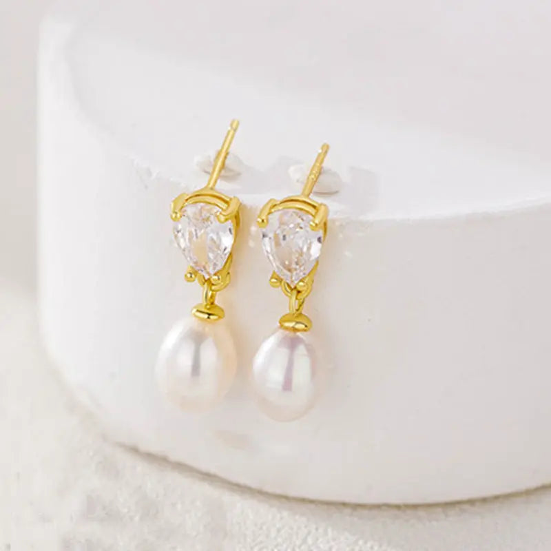 Freshwater Pearl Water Drop Pear-shaped Zircon Earrings - Golden White - electronic accessories