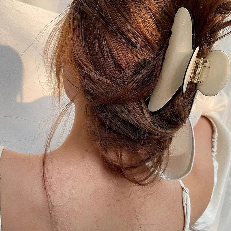 Geometric Claw Clip for Women