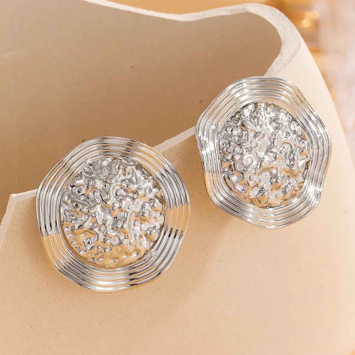 Golden Retro Easy Matching Eardrops Earrings - Silver - electronic accessories
