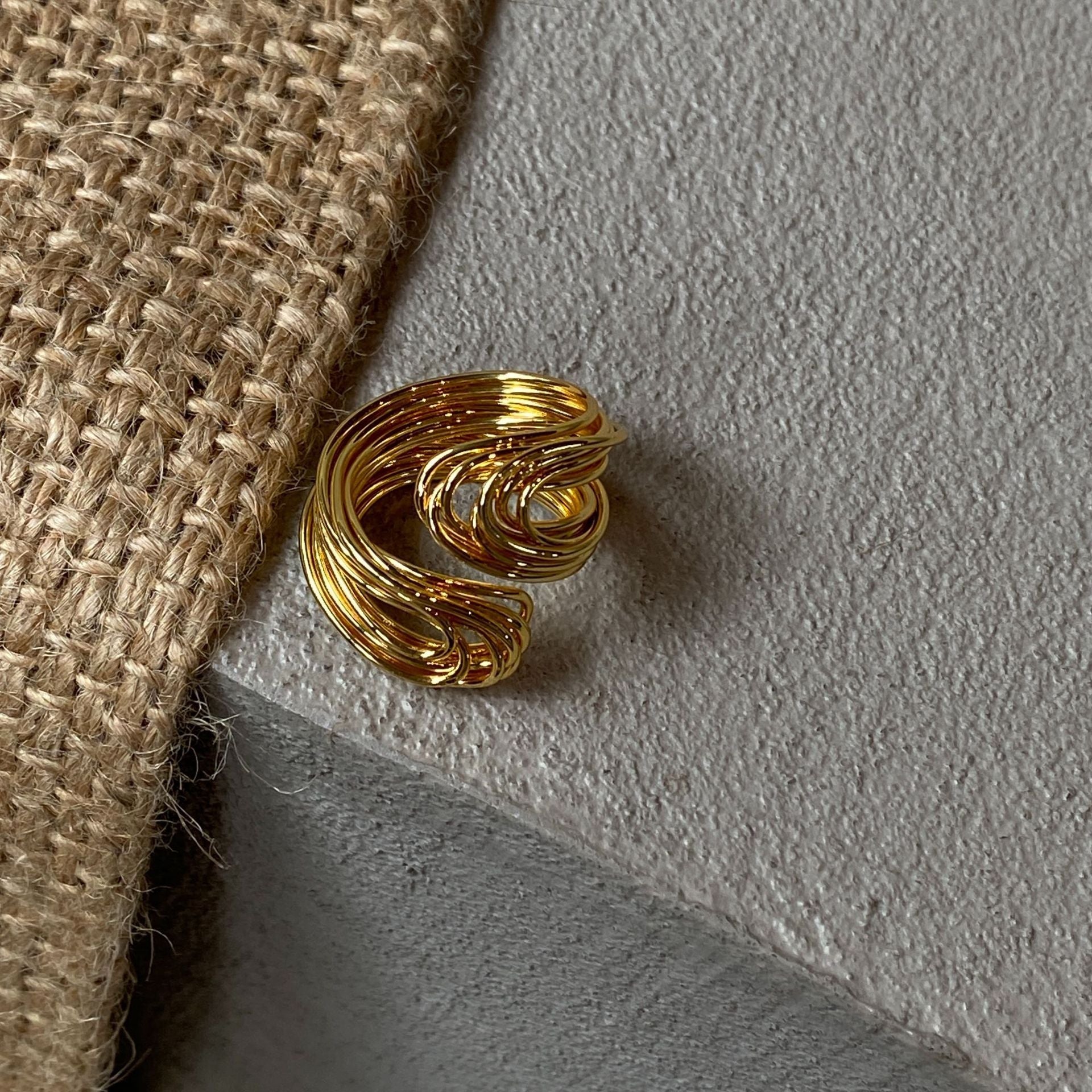 Hand-wound Strip Ring - Gold - electronic accessories