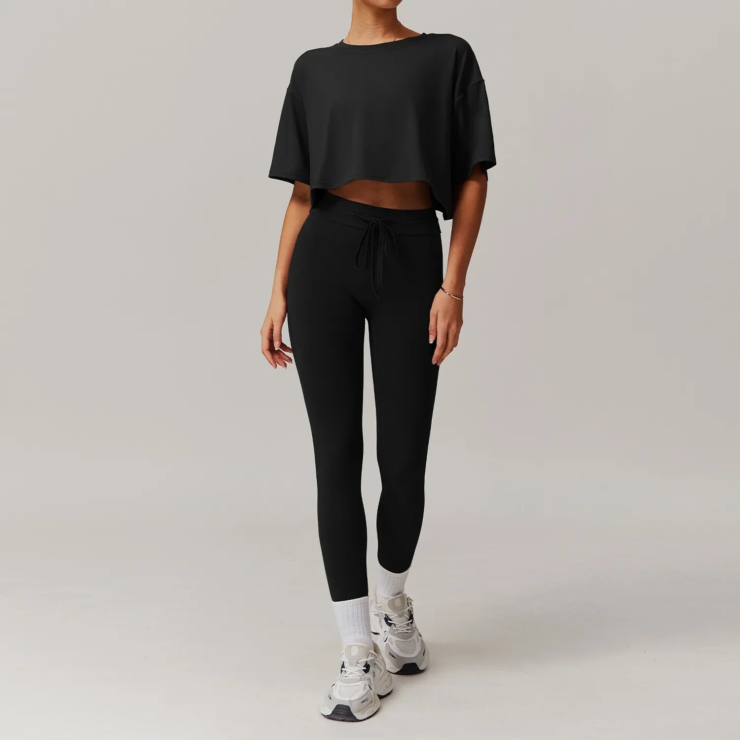 Women’s black cropped t-shirt and leggings sportswear 2pcs women for yoga and fitness