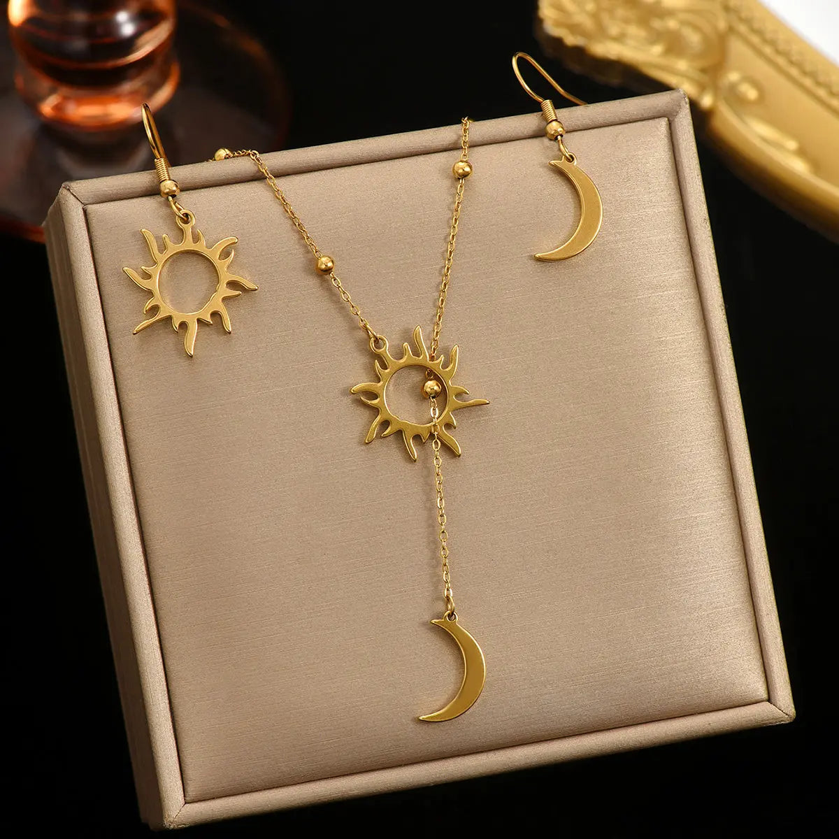 Lxalry 18K Gold Plated Sun Moon Jewelry Set Mirror Polish Hypoallergenic Necklace Earrings For Daily Evening Never Fade