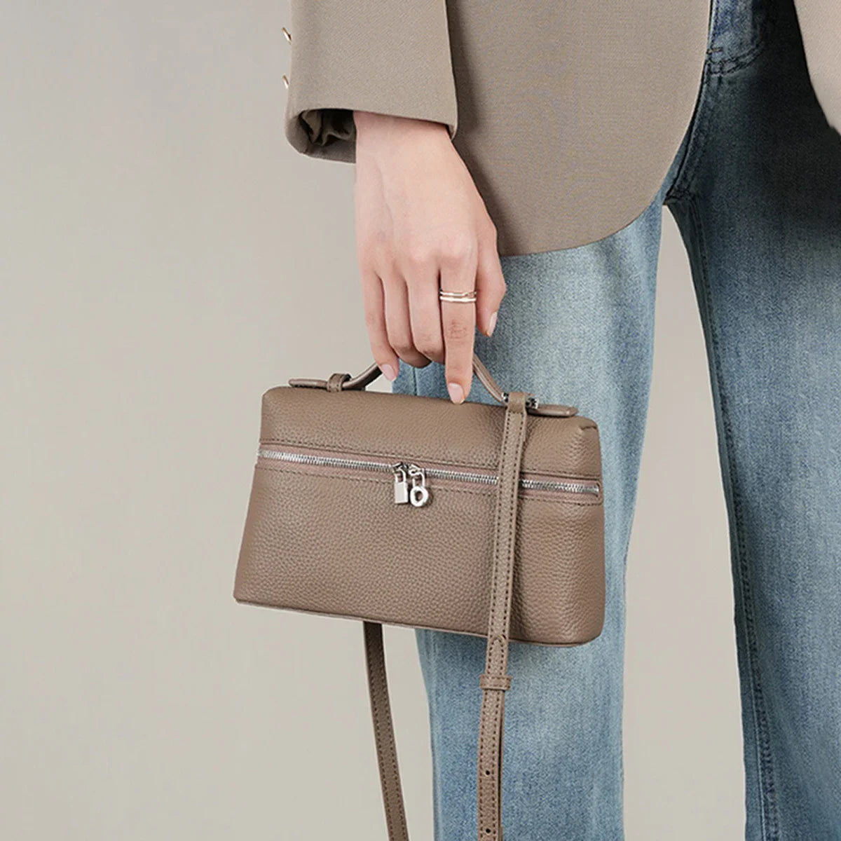 Lychee Pattern Lunch Box Messenger Bag - heise