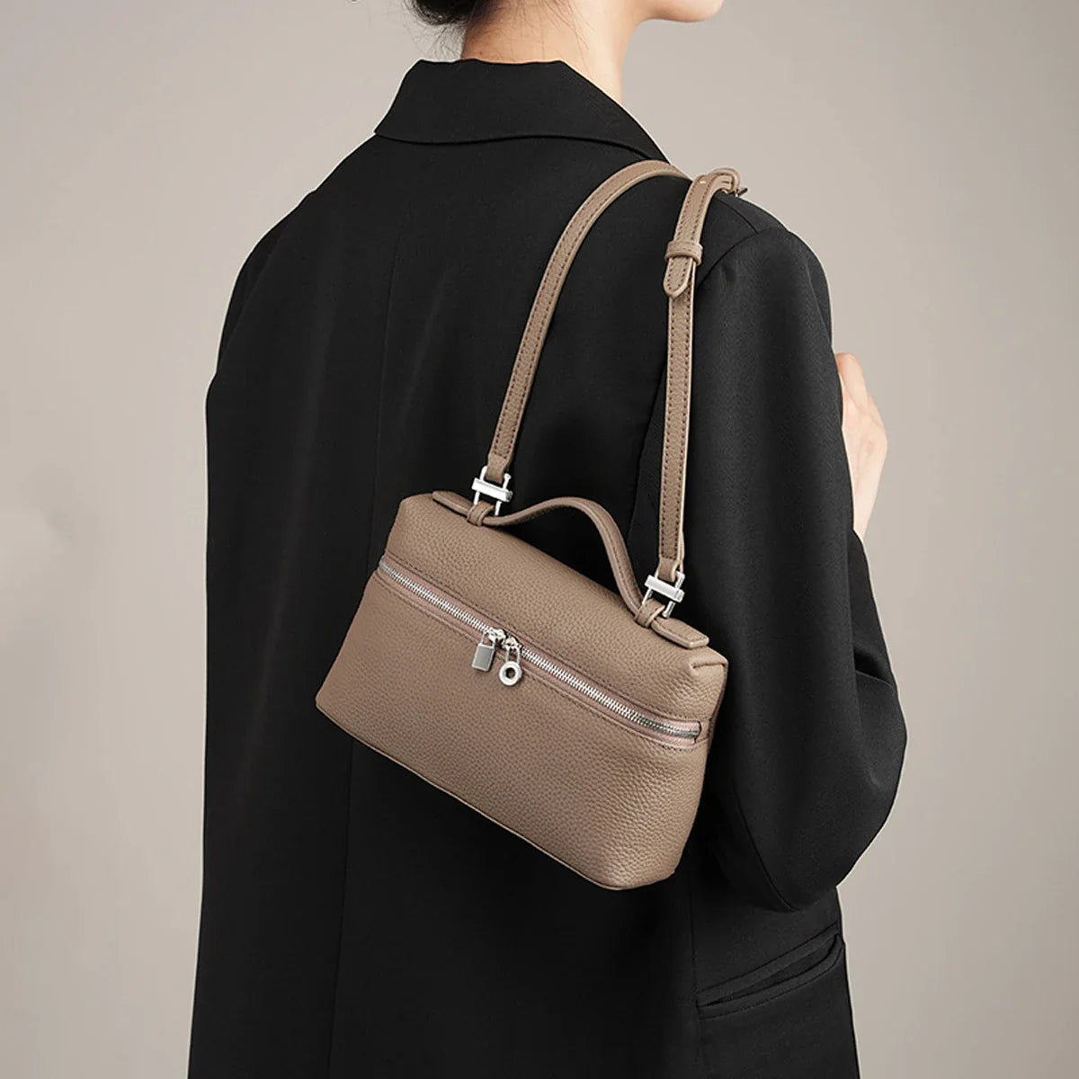 Lychee Pattern Lunch Box Messenger Bag - heise