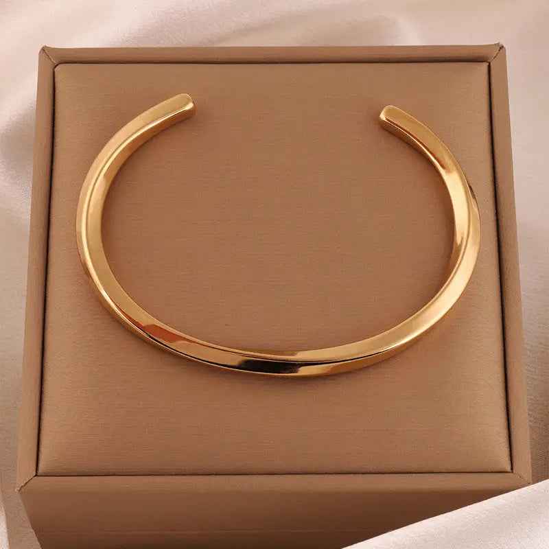 Mobius Silver Bracelet For Women - electronic accessories