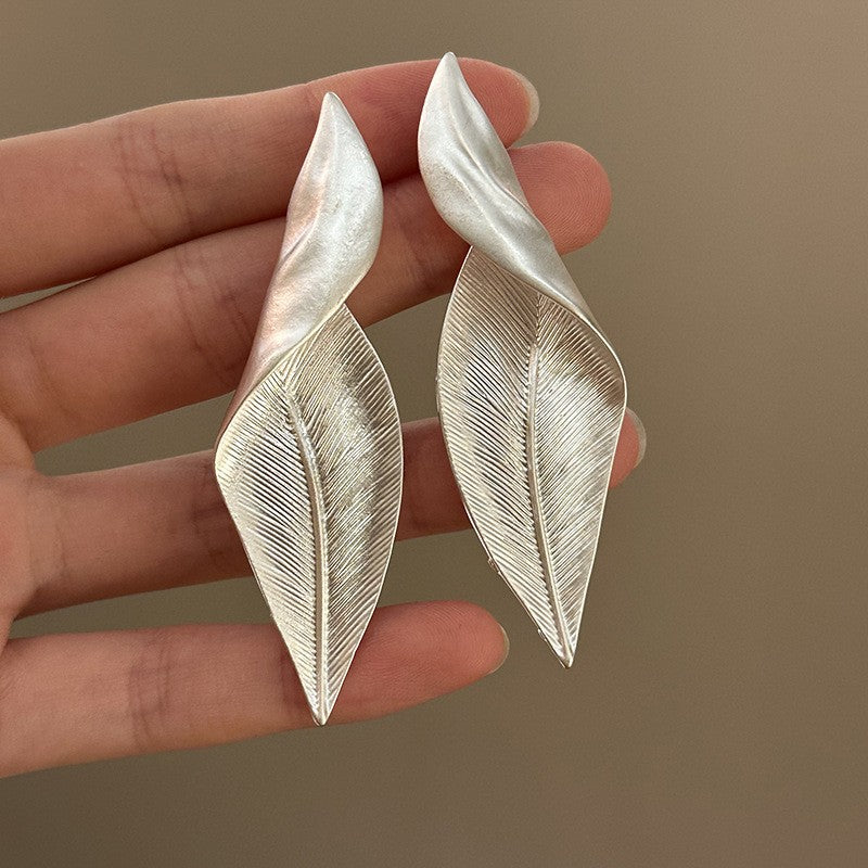 Niche Metal Folding Leaf Earrings - electronic accessories