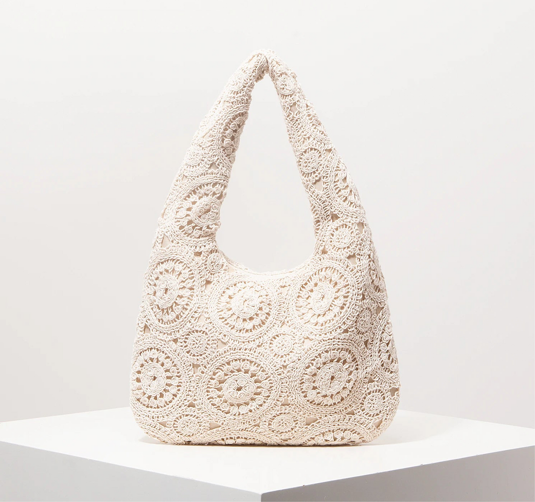 Pattern Hollow Woven Shoulder Bag