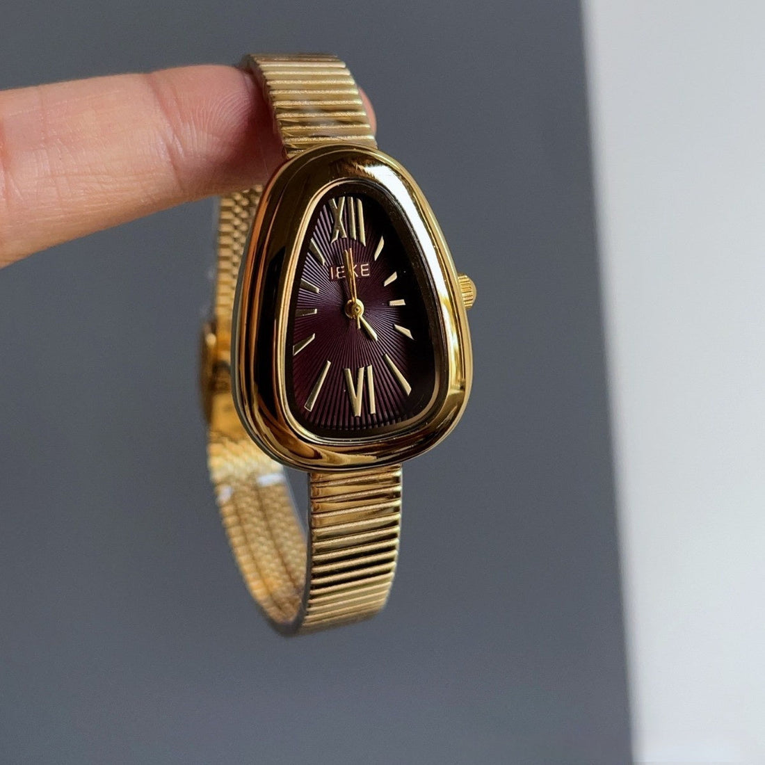 Retro Ankela Red Series Chain Watch Women - electronic accessories