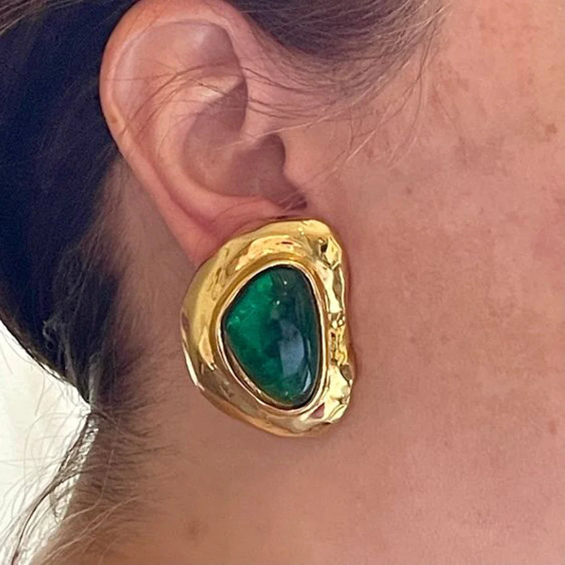 Retro Green Color Folded Earrings - JDE2410010