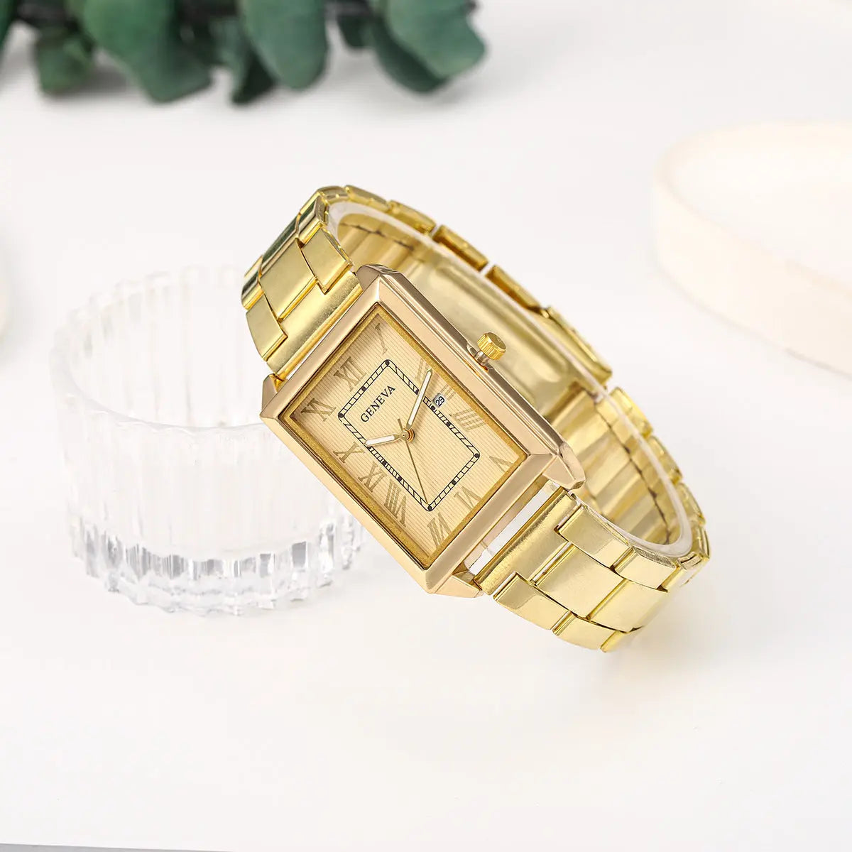 Retro Simple Stylish Square Dial Calendar Quartz Watch - Gold - electronic accessories