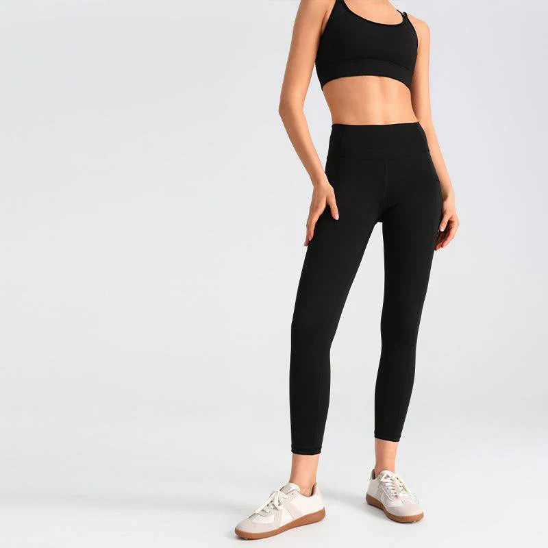 Seamless Bottom Pocket Yoga Pants - Black / L