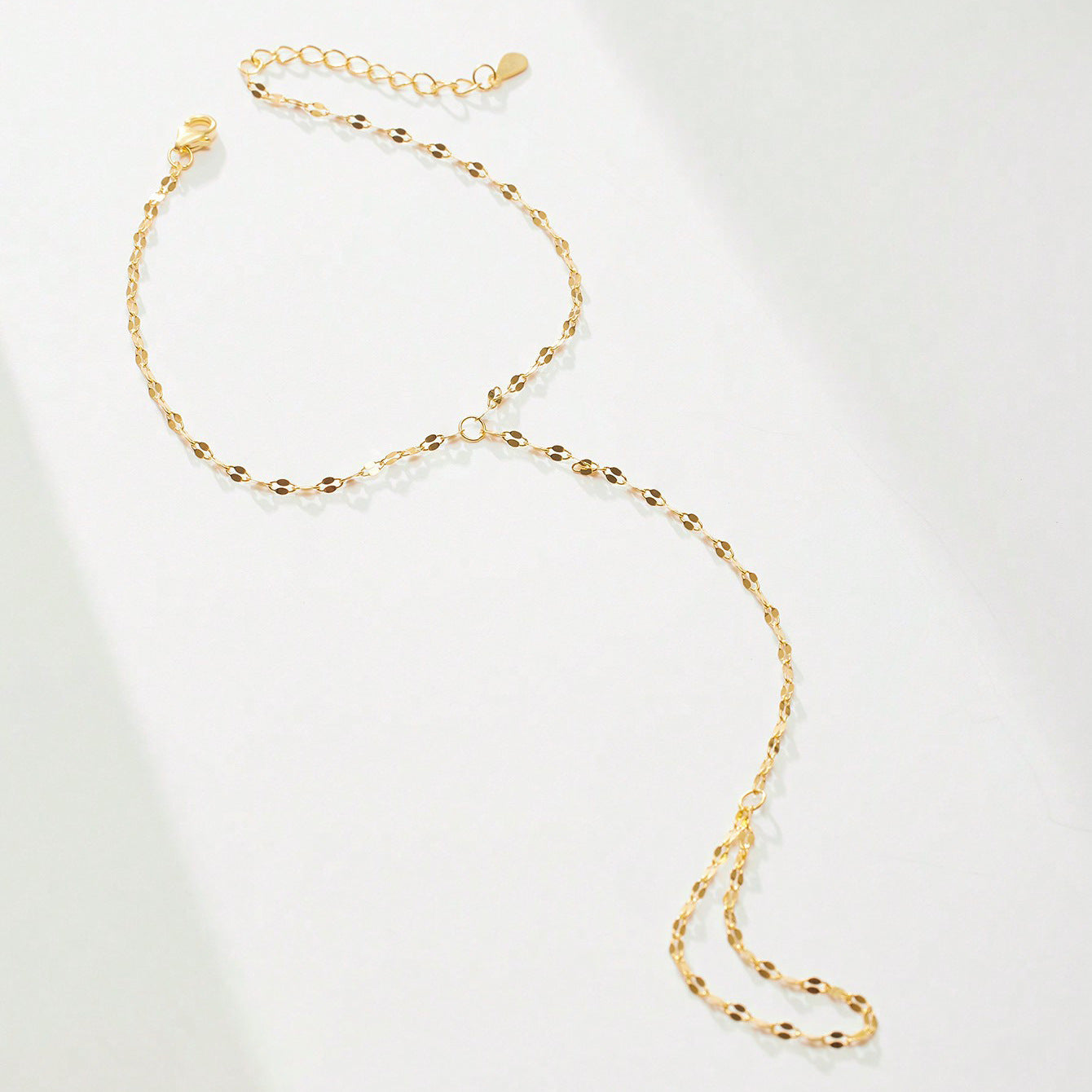 Simple Elegant Cold Lip Chain Bracelet - Gold - electronic accessories