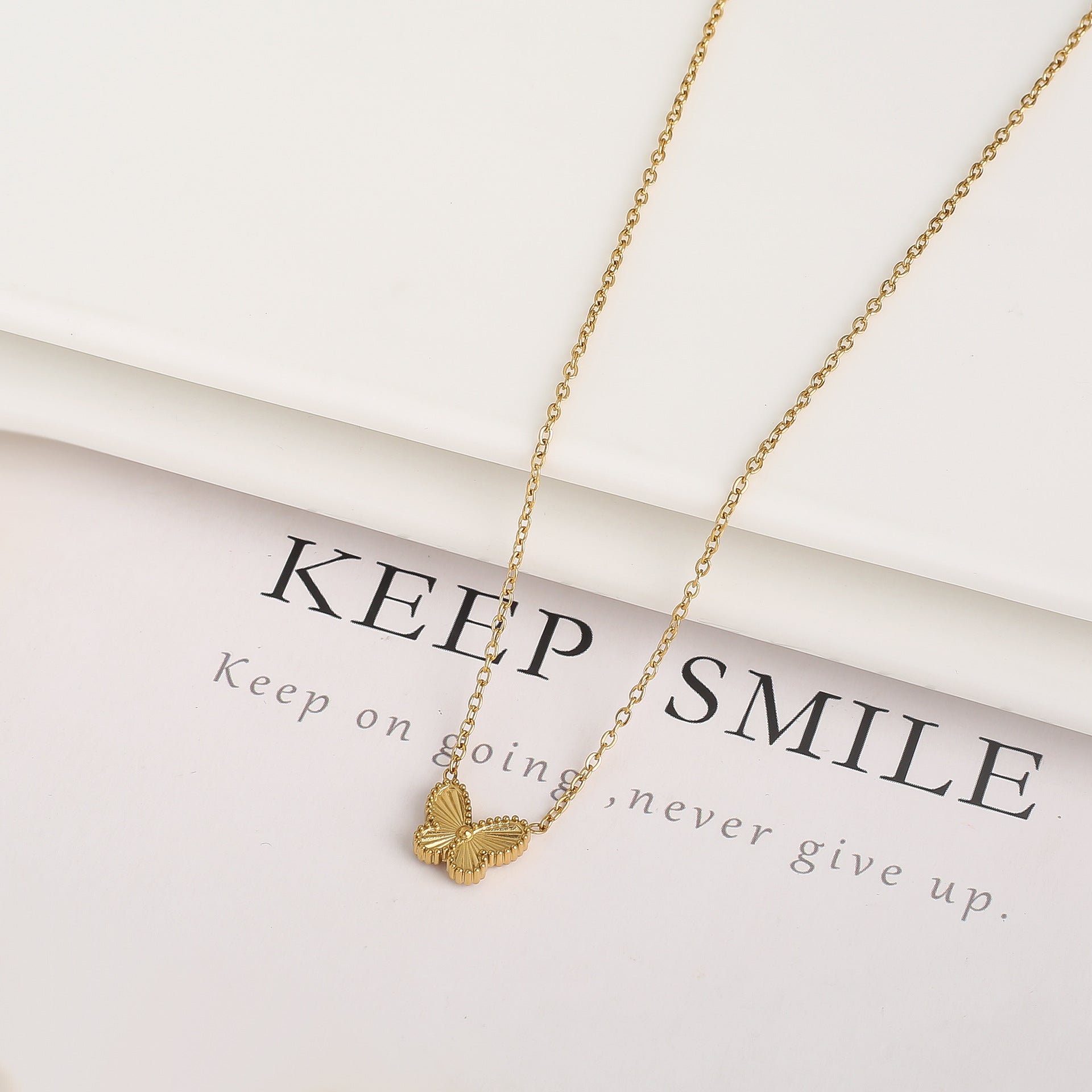 Simple Fashion Personality Temperament Butterfly Necklace - Gold - electronic accessories