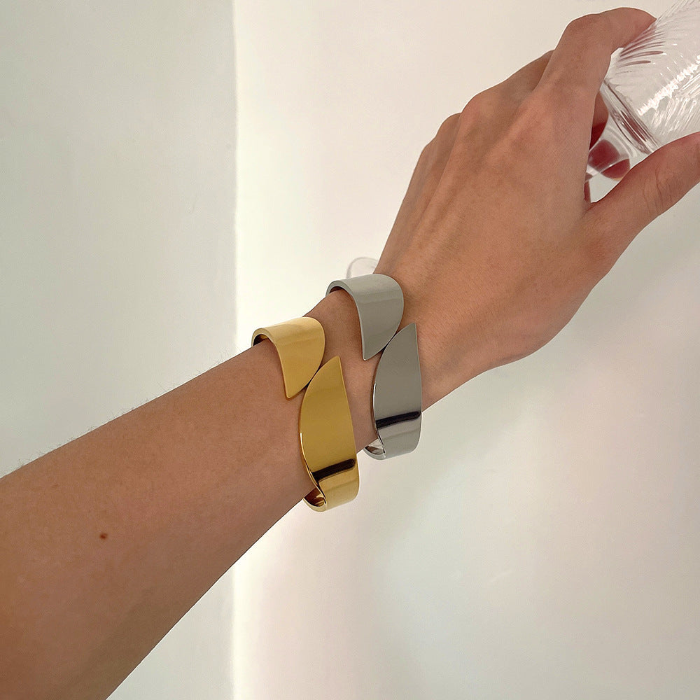 Simple Style Fine Polishing High Quality Personalized Opening Bracelet - electronic accessories