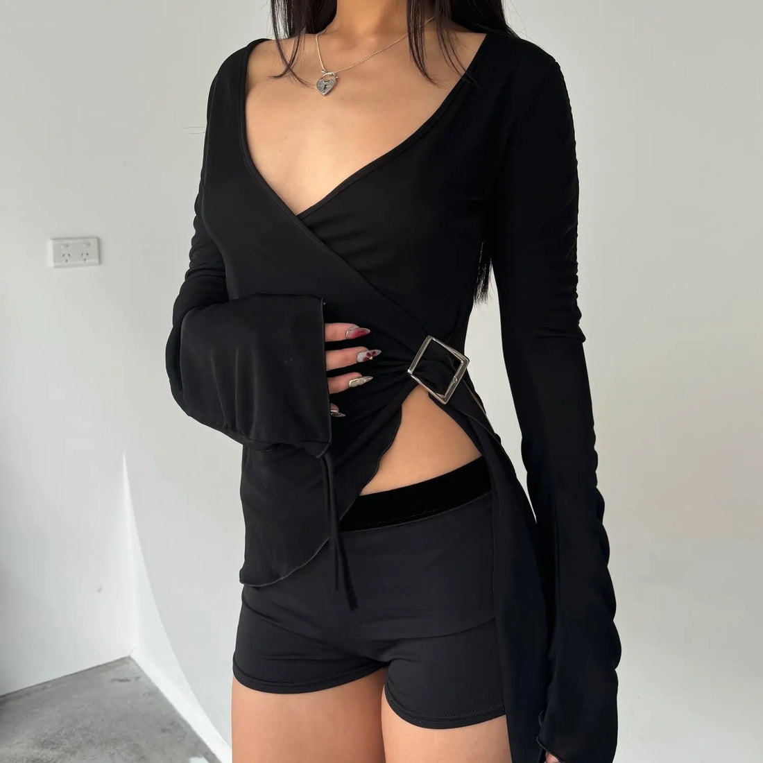 Solid Color Long Sleeve Wrap Bandage T-shirt Women - black / S