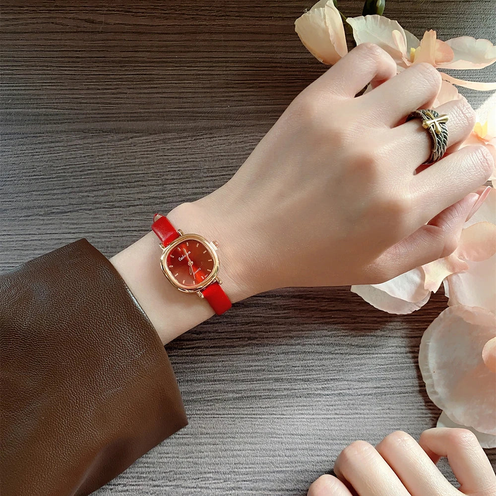 Square Exquisite Girls’ Watch Brown Strap Simple and Versatile - Red