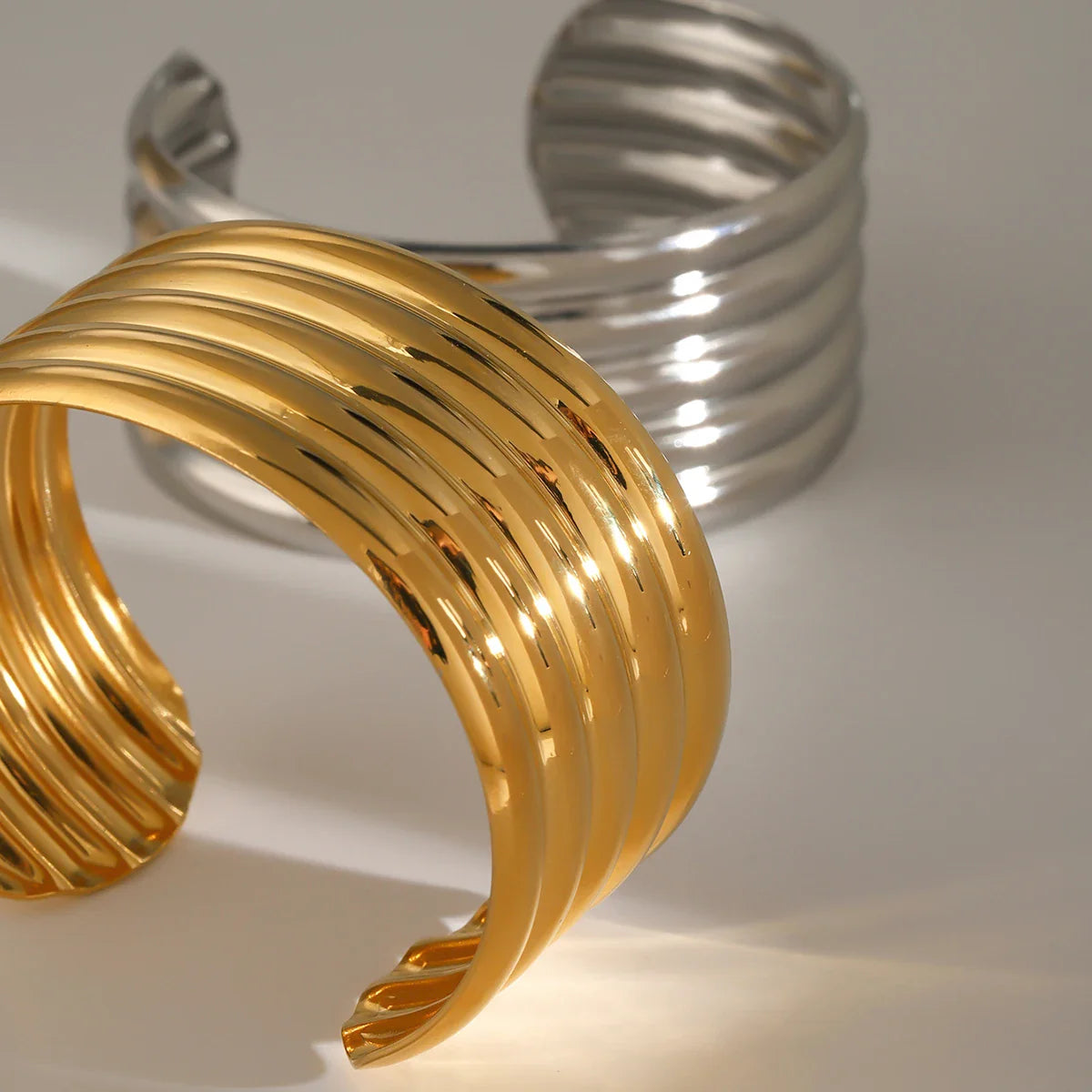 Stainless Steel Metal Ribbed Bangle Waterproof - JDB2403013