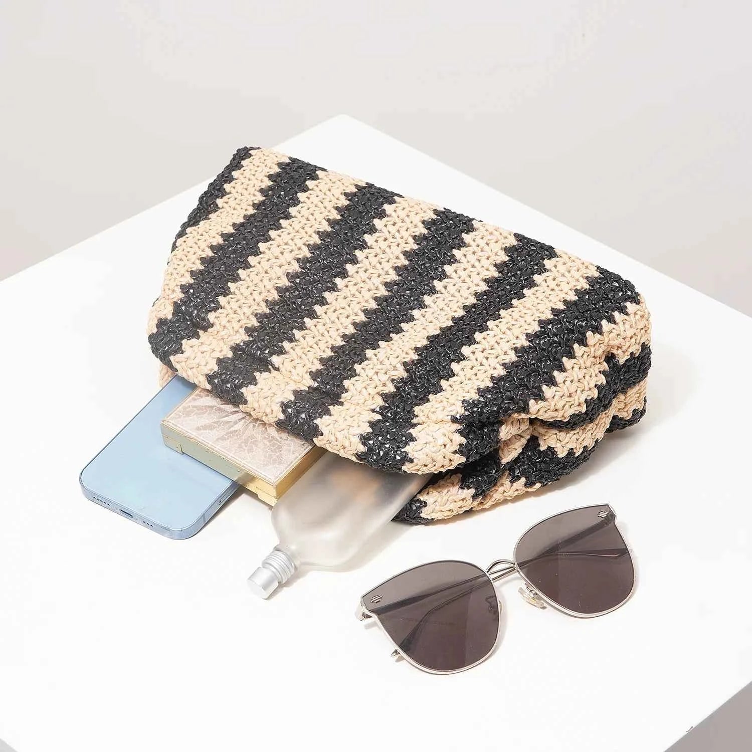 Striped Contrasting Color Knitted Ladies Clutch Bag