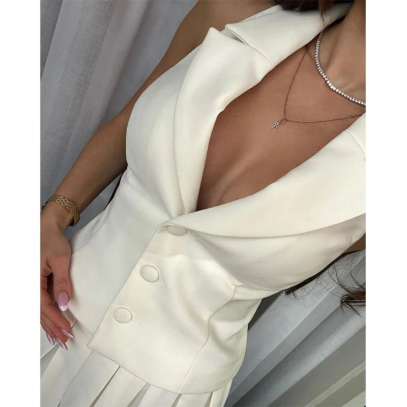 Temperament Elegant Slim Fit Set V-neck Tight Vest Mini Pleated Skirt
