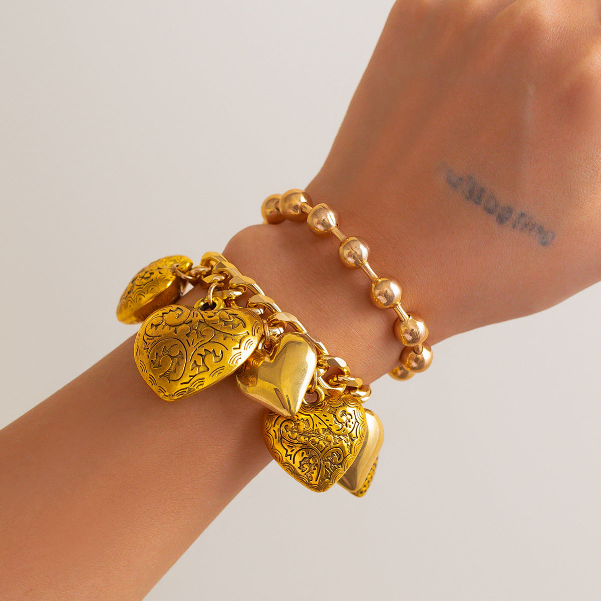 Vintage Ins Style Metal Pattern Love Pendant Necklace - Bracelet Gold - electronic accessories