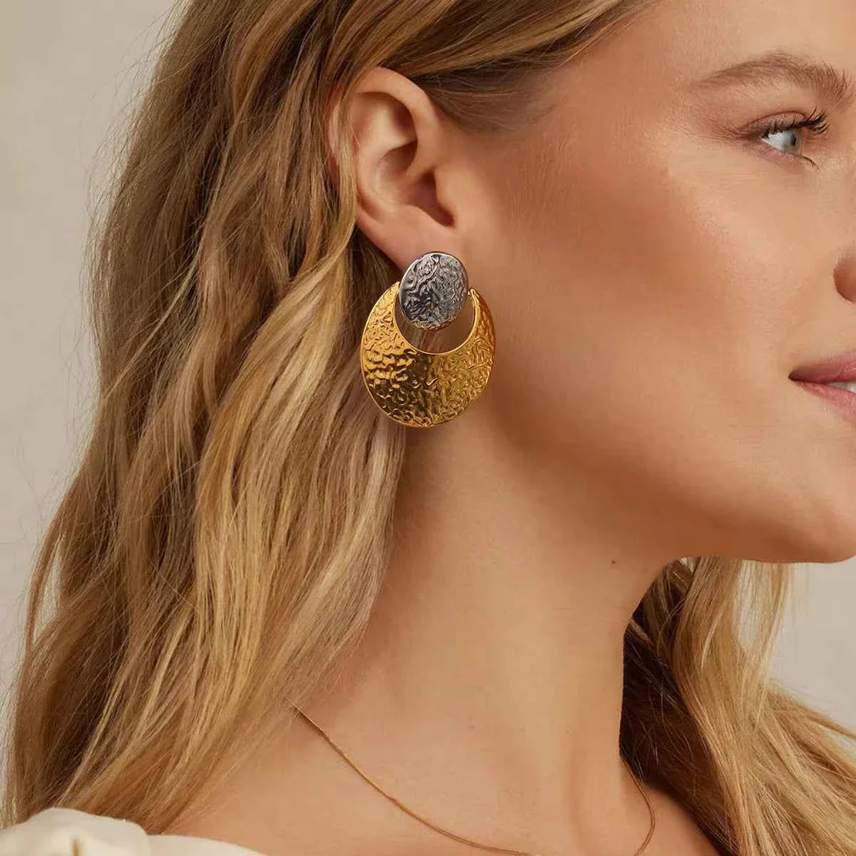 Vintage Two Tone Oval Discs Earrings