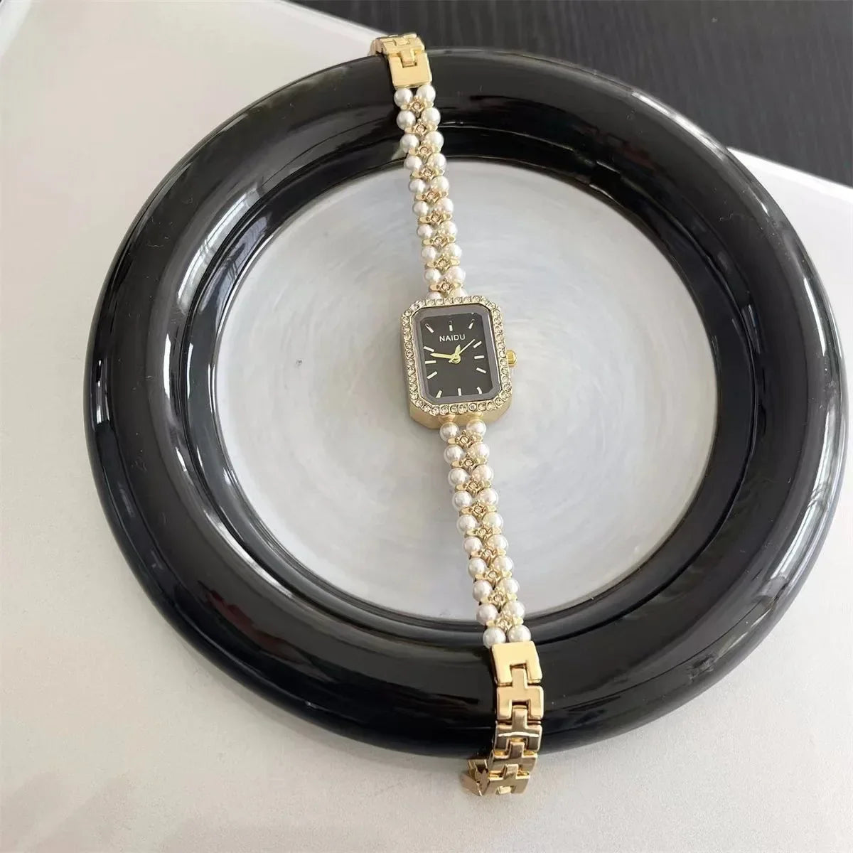 Women Bracelet Watch Vintage Shell Pearls Chain Quartz - GDBK