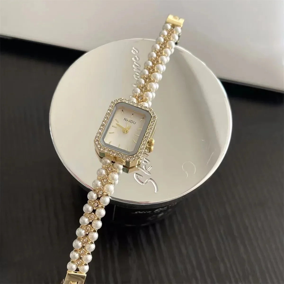 Women Bracelet Watch Vintage Shell Pearls Chain Quartz - GDWH